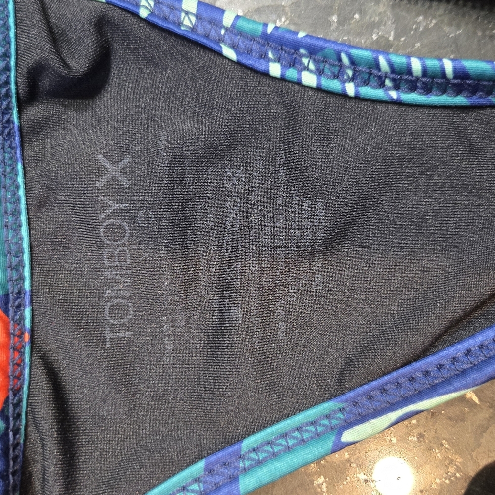 TomboyX racerback zip up swim top